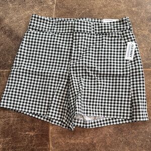 Old Navy Black and White Checkered Women's Shorts